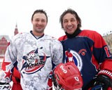 Мостовой обыграл Сычева в русский хоккей