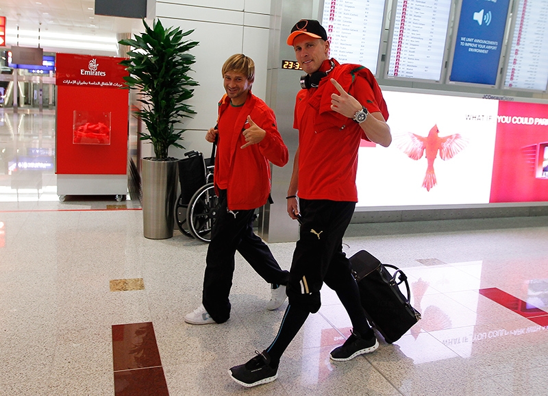 Дмитрий Сычев и Ян Дюрица в аэропорту