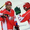 Дмитрий Сычёв играет в хоккей
