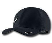 Nike бейсболка RAFA BULL FEATHERLIGHT CAP черная