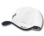 Бейсболка Nike RAFA BULL FEATHERLIGHT CAP белая